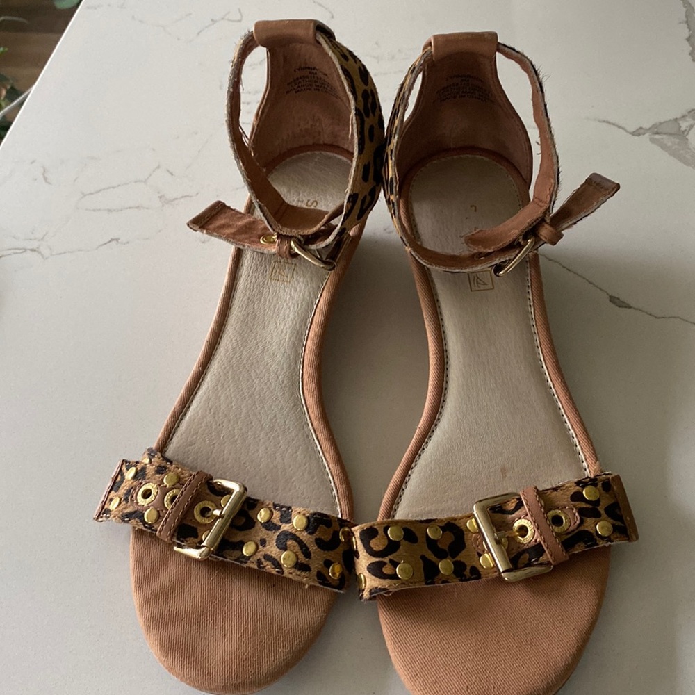 Sperry sandals